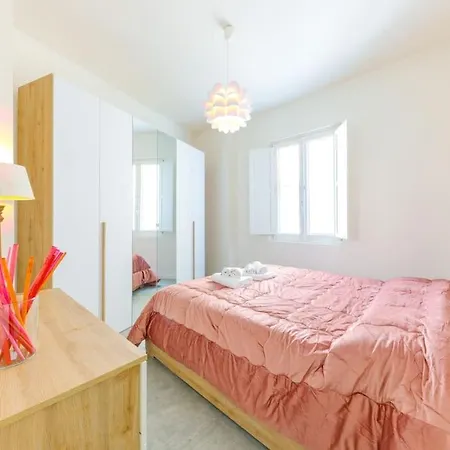 Center Portofino - Free Parking - By The Sea - Ac - Free Wi-fi Apartment *