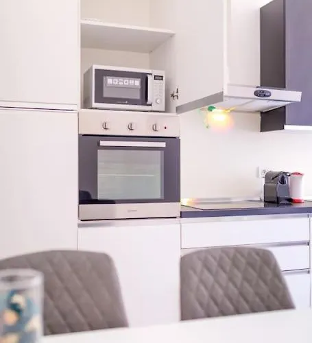 Center Portofino - Free Parking - By The Sea - Ac - Free Wi-fi *